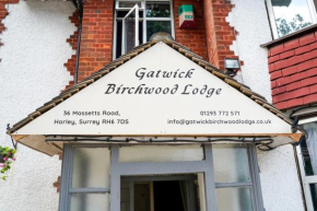 Gatwick Birchwood Lodge with Holiday Parking